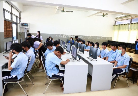 ภาพกิจกรรม  คณะวิทยาศาสตร์และเทคโนโลยี จัดค่ายวิทยาศาสตร์สัญจร ปีการศึกษา 2566  โรงเรียนพิไกรวิทยา