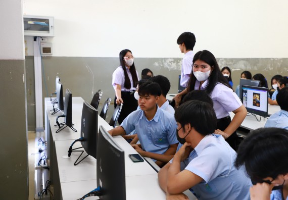 ภาพกิจกรรม  คณะวิทยาศาสตร์และเทคโนโลยี จัดค่ายวิทยาศาสตร์สัญจร ปีการศึกษา 2566  โรงเรียนพิไกรวิทยา