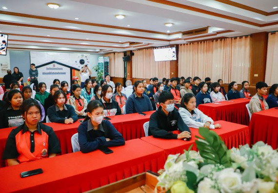 ภาพกิจกรรม  คณะวิทยาศาสตร์และเทคโนโลยี จัดค่ายวิทยาศาสตร์สัญจร ปีการศึกษา 2566  โรงเรียนวังแขมวิทยาคม