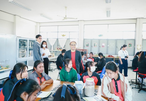 ภาพกิจกรรม  คณะวิทยาศาสตร์และเทคโนโลยี จัดค่ายวิทยาศาสตร์สัญจร ปีการศึกษา 2566  โรงเรียนวังแขมวิทยาคม