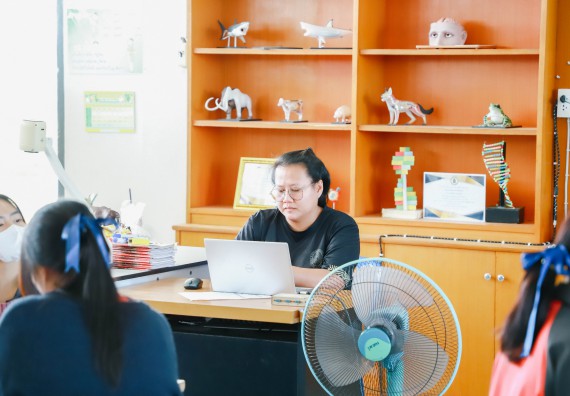 ภาพกิจกรรม  คณะวิทยาศาสตร์และเทคโนโลยี จัดค่ายวิทยาศาสตร์สัญจร ปีการศึกษา 2566  โรงเรียนวังแขมวิทยาคม