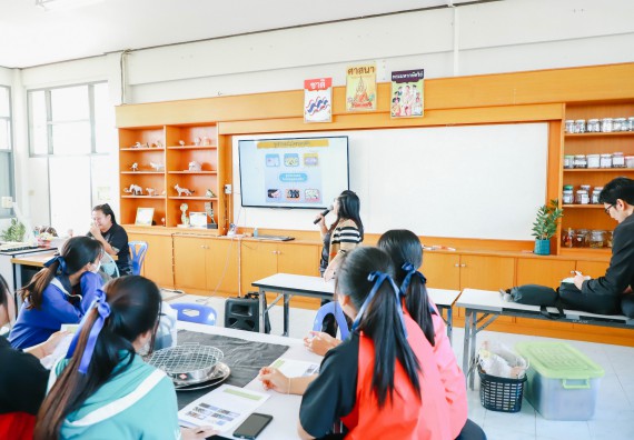 ภาพกิจกรรม  คณะวิทยาศาสตร์และเทคโนโลยี จัดค่ายวิทยาศาสตร์สัญจร ปีการศึกษา 2566  โรงเรียนวังแขมวิทยาคม