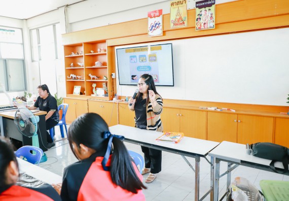 ภาพกิจกรรม  คณะวิทยาศาสตร์และเทคโนโลยี จัดค่ายวิทยาศาสตร์สัญจร ปีการศึกษา 2566  โรงเรียนวังแขมวิทยาคม