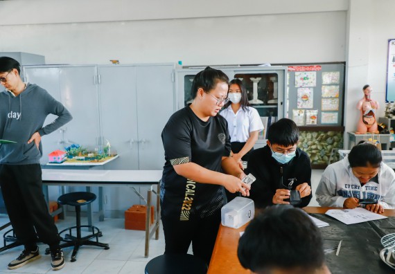 ภาพกิจกรรม  คณะวิทยาศาสตร์และเทคโนโลยี จัดค่ายวิทยาศาสตร์สัญจร ปีการศึกษา 2566  โรงเรียนวังแขมวิทยาคม