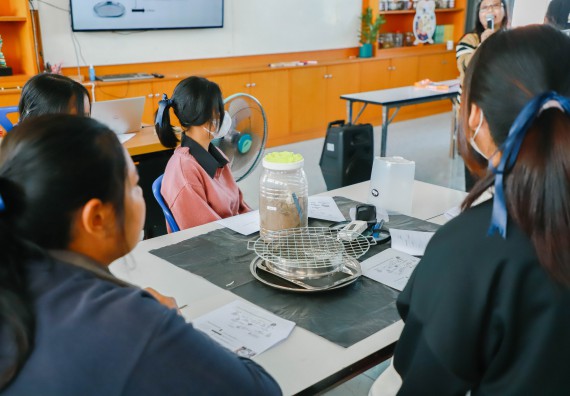 ภาพกิจกรรม  คณะวิทยาศาสตร์และเทคโนโลยี จัดค่ายวิทยาศาสตร์สัญจร ปีการศึกษา 2566  โรงเรียนวังแขมวิทยาคม