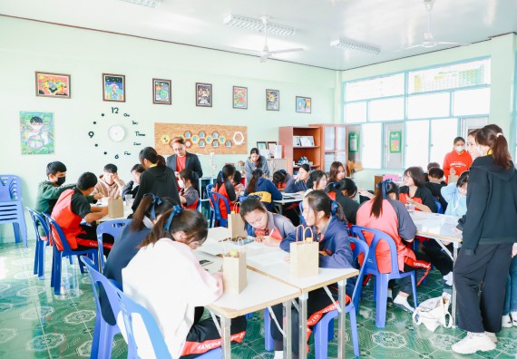 ภาพกิจกรรม  คณะวิทยาศาสตร์และเทคโนโลยี จัดค่ายวิทยาศาสตร์สัญจร ปีการศึกษา 2566  โรงเรียนวังแขมวิทยาคม