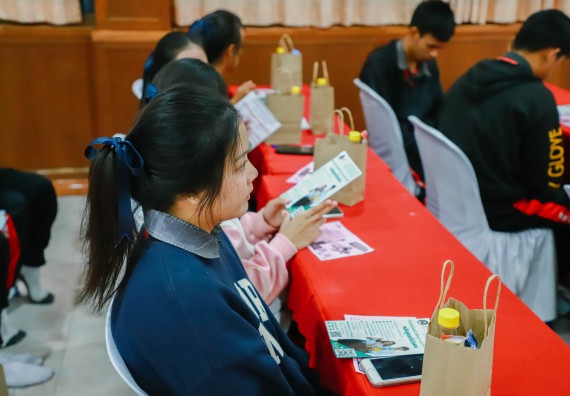 ภาพกิจกรรม  คณะวิทยาศาสตร์และเทคโนโลยี จัดค่ายวิทยาศาสตร์สัญจร ปีการศึกษา 2566  โรงเรียนวังแขมวิทยาคม