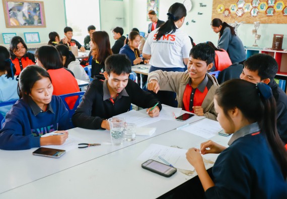ภาพกิจกรรม  คณะวิทยาศาสตร์และเทคโนโลยี จัดค่ายวิทยาศาสตร์สัญจร ปีการศึกษา 2566  โรงเรียนวังแขมวิทยาคม