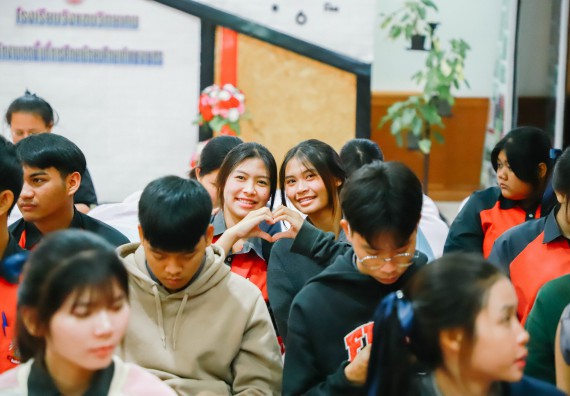 ภาพกิจกรรม  คณะวิทยาศาสตร์และเทคโนโลยี จัดค่ายวิทยาศาสตร์สัญจร ปีการศึกษา 2566  โรงเรียนวังแขมวิทยาคม