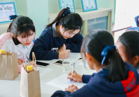 ภาพกิจกรรม  คณะวิทยาศาสตร์และเทคโนโลยี จัดค่ายวิทยาศาสตร์สัญจร ปีการศึกษา 2566  โรงเรียนวังแขมวิทยาคม