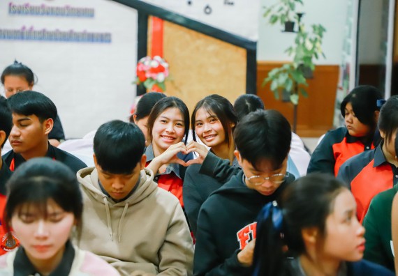 ภาพกิจกรรม  คณะวิทยาศาสตร์และเทคโนโลยี จัดค่ายวิทยาศาสตร์สัญจร ปีการศึกษา 2566  โรงเรียนวังแขมวิทยาคม