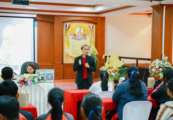 ภาพกิจกรรม  คณะวิทยาศาสตร์และเทคโนโลยี จัดค่ายวิทยาศาสตร์สัญจร ปีการศึกษา 2566  โรงเรียนวังแขมวิทยาคม
