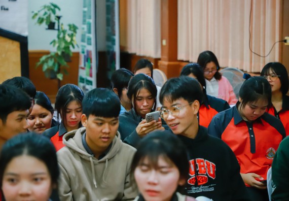 ภาพกิจกรรม  คณะวิทยาศาสตร์และเทคโนโลยี จัดค่ายวิทยาศาสตร์สัญจร ปีการศึกษา 2566  โรงเรียนวังแขมวิทยาคม