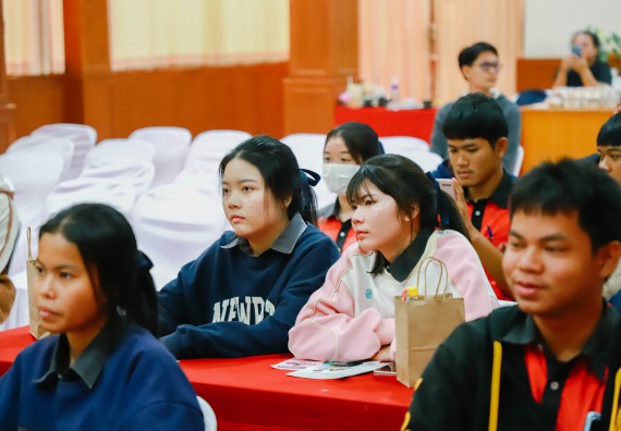 ภาพกิจกรรม  คณะวิทยาศาสตร์และเทคโนโลยี จัดค่ายวิทยาศาสตร์สัญจร ปีการศึกษา 2566  โรงเรียนวังแขมวิทยาคม