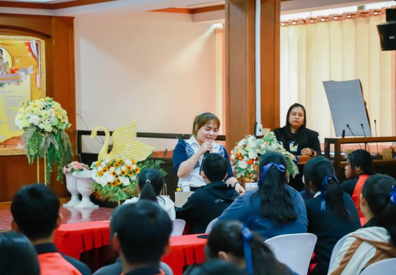 ภาพกิจกรรม  คณะวิทยาศาสตร์และเทคโนโลยี จัดค่ายวิทยาศาสตร์สัญจร ปีการศึกษา 2566  โรงเรียนวังแขมวิทยาคม