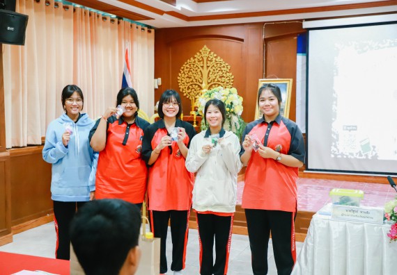 ภาพกิจกรรม  คณะวิทยาศาสตร์และเทคโนโลยี จัดค่ายวิทยาศาสตร์สัญจร ปีการศึกษา 2566  โรงเรียนวังแขมวิทยาคม