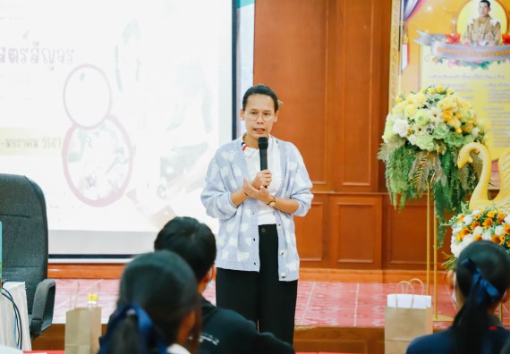 ภาพกิจกรรม  คณะวิทยาศาสตร์และเทคโนโลยี จัดค่ายวิทยาศาสตร์สัญจร ปีการศึกษา 2566  โรงเรียนวังแขมวิทยาคม