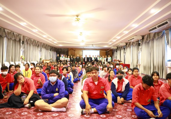 คณะวิทยาศาสตร์และเทคโนโลยี จัดค่ายวิทยาศาสตร์สัญจร ปีการศึกษา 2566  โรงเรียนเฉลิมพระเกียรติสมเด็จพระศรีนครินทร์ กำแพงเพชร