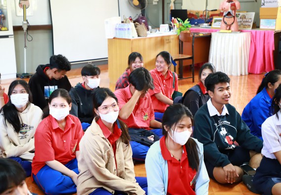 คณะวิทยาศาสตร์และเทคโนโลยี จัดค่ายวิทยาศาสตร์สัญจร ปีการศึกษา 2566  โรงเรียนเฉลิมพระเกียรติสมเด็จพระศรีนครินทร์ กำแพงเพชร