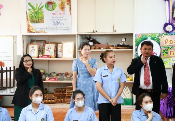 คณะวิทยาศาสตร์และเทคโนโลยี จัดค่ายวิทยาศาสตร์สัญจร ปีการศึกษา 2566  โรงเรียนเฉลิมพระเกียรติสมเด็จพระศรีนครินทร์ กำแพงเพชร