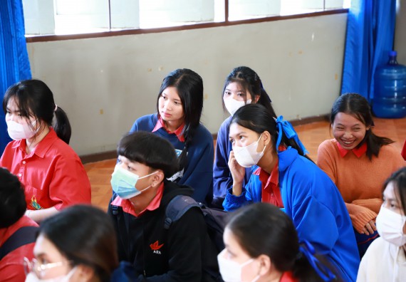 คณะวิทยาศาสตร์และเทคโนโลยี จัดค่ายวิทยาศาสตร์สัญจร ปีการศึกษา 2566  โรงเรียนเฉลิมพระเกียรติสมเด็จพระศรีนครินทร์ กำแพงเพชร