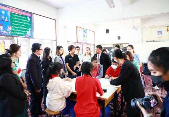 คณะวิทยาศาสตร์และเทคโนโลยี จัดค่ายวิทยาศาสตร์สัญจร ปีการศึกษา 2566  โรงเรียนเฉลิมพระเกียรติสมเด็จพระศรีนครินทร์ กำแพงเพชร