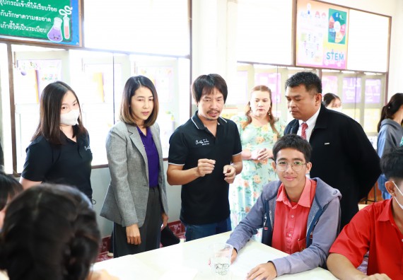 คณะวิทยาศาสตร์และเทคโนโลยี จัดค่ายวิทยาศาสตร์สัญจร ปีการศึกษา 2566  โรงเรียนเฉลิมพระเกียรติสมเด็จพระศรีนครินทร์ กำแพงเพชร