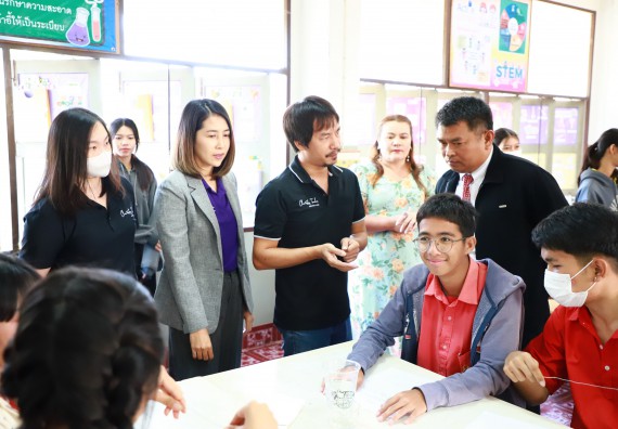 คณะวิทยาศาสตร์และเทคโนโลยี จัดค่ายวิทยาศาสตร์สัญจร ปีการศึกษา 2566  โรงเรียนเฉลิมพระเกียรติสมเด็จพระศรีนครินทร์ กำแพงเพชร