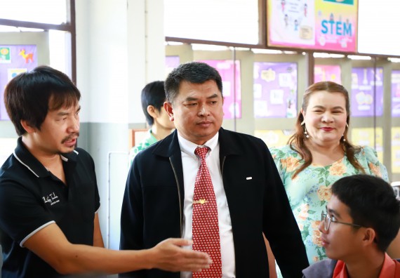 คณะวิทยาศาสตร์และเทคโนโลยี จัดค่ายวิทยาศาสตร์สัญจร ปีการศึกษา 2566  โรงเรียนเฉลิมพระเกียรติสมเด็จพระศรีนครินทร์ กำแพงเพชร