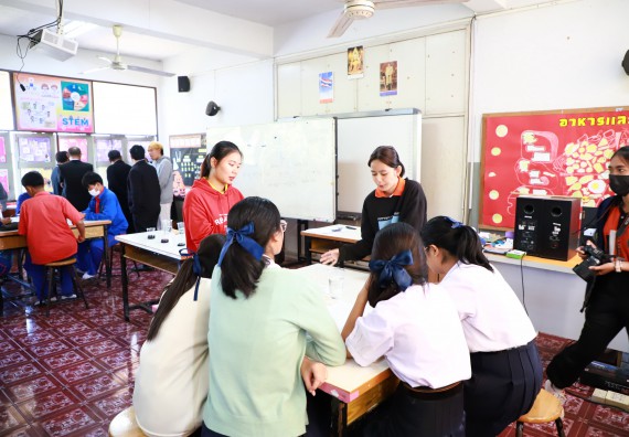 คณะวิทยาศาสตร์และเทคโนโลยี จัดค่ายวิทยาศาสตร์สัญจร ปีการศึกษา 2566  โรงเรียนเฉลิมพระเกียรติสมเด็จพระศรีนครินทร์ กำแพงเพชร