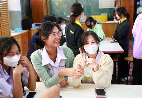 คณะวิทยาศาสตร์และเทคโนโลยี จัดค่ายวิทยาศาสตร์สัญจร ปีการศึกษา 2566  โรงเรียนเฉลิมพระเกียรติสมเด็จพระศรีนครินทร์ กำแพงเพชร