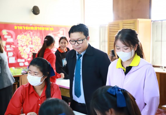 คณะวิทยาศาสตร์และเทคโนโลยี จัดค่ายวิทยาศาสตร์สัญจร ปีการศึกษา 2566  โรงเรียนเฉลิมพระเกียรติสมเด็จพระศรีนครินทร์ กำแพงเพชร