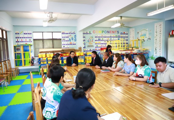 คณะวิทยาศาสตร์และเทคโนโลยี จัดค่ายวิทยาศาสตร์สัญจร ปีการศึกษา 2566  โรงเรียนเฉลิมพระเกียรติสมเด็จพระศรีนครินทร์ กำแพงเพชร