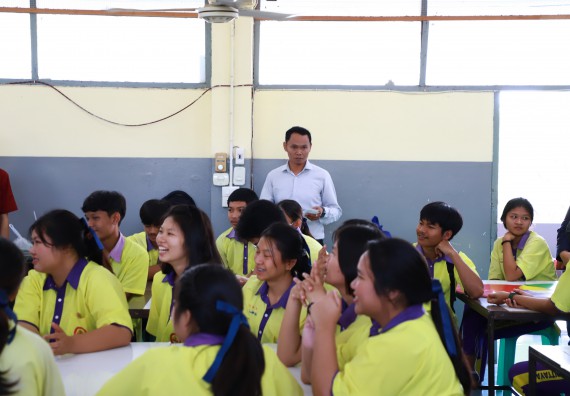 คณะวิทยาศาสตร์และเทคโนโลยี จัดค่ายวิทยาศาสตร์สัญจร ปีการศึกษา 2566  โรงเรียนทุ่งโพธิ์ทะเลพิทยา