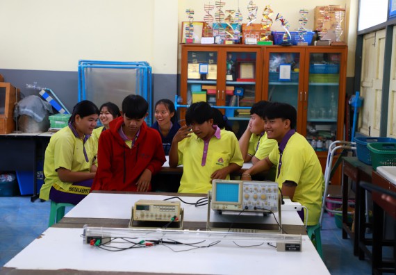 คณะวิทยาศาสตร์และเทคโนโลยี จัดค่ายวิทยาศาสตร์สัญจร ปีการศึกษา 2566  โรงเรียนทุ่งโพธิ์ทะเลพิทยา