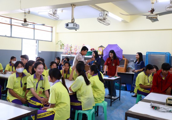 คณะวิทยาศาสตร์และเทคโนโลยี จัดค่ายวิทยาศาสตร์สัญจร ปีการศึกษา 2566  โรงเรียนทุ่งโพธิ์ทะเลพิทยา