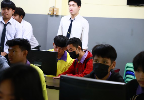 คณะวิทยาศาสตร์และเทคโนโลยี จัดค่ายวิทยาศาสตร์สัญจร ปีการศึกษา 2566  โรงเรียนทุ่งโพธิ์ทะเลพิทยา