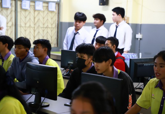 คณะวิทยาศาสตร์และเทคโนโลยี จัดค่ายวิทยาศาสตร์สัญจร ปีการศึกษา 2566  โรงเรียนทุ่งโพธิ์ทะเลพิทยา