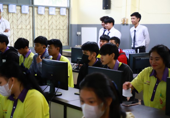 คณะวิทยาศาสตร์และเทคโนโลยี จัดค่ายวิทยาศาสตร์สัญจร ปีการศึกษา 2566  โรงเรียนทุ่งโพธิ์ทะเลพิทยา