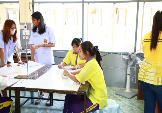 คณะวิทยาศาสตร์และเทคโนโลยี จัดค่ายวิทยาศาสตร์สัญจร ปีการศึกษา 2566  โรงเรียนทุ่งโพธิ์ทะเลพิทยา