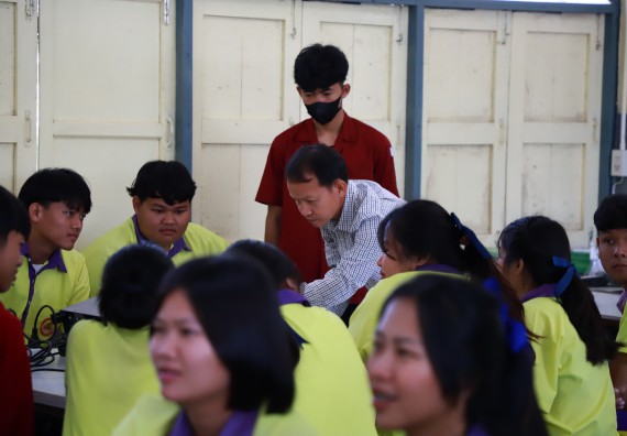 คณะวิทยาศาสตร์และเทคโนโลยี จัดค่ายวิทยาศาสตร์สัญจร ปีการศึกษา 2566  โรงเรียนทุ่งโพธิ์ทะเลพิทยา