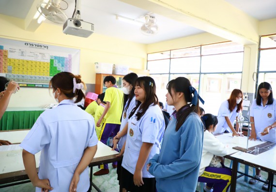 คณะวิทยาศาสตร์และเทคโนโลยี จัดค่ายวิทยาศาสตร์สัญจร ปีการศึกษา 2566  โรงเรียนทุ่งโพธิ์ทะเลพิทยา