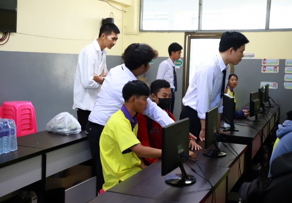 คณะวิทยาศาสตร์และเทคโนโลยี จัดค่ายวิทยาศาสตร์สัญจร ปีการศึกษา 2566  โรงเรียนทุ่งโพธิ์ทะเลพิทยา