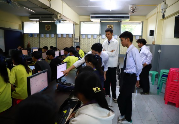 คณะวิทยาศาสตร์และเทคโนโลยี จัดค่ายวิทยาศาสตร์สัญจร ปีการศึกษา 2566  โรงเรียนทุ่งโพธิ์ทะเลพิทยา