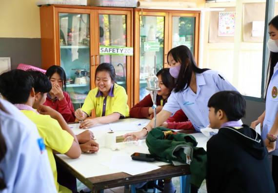 คณะวิทยาศาสตร์และเทคโนโลยี จัดค่ายวิทยาศาสตร์สัญจร ปีการศึกษา 2566  โรงเรียนทุ่งโพธิ์ทะเลพิทยา