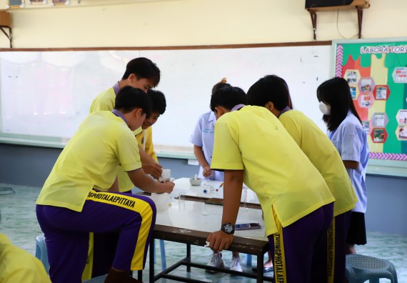 คณะวิทยาศาสตร์และเทคโนโลยี จัดค่ายวิทยาศาสตร์สัญจร ปีการศึกษา 2566  โรงเรียนทุ่งโพธิ์ทะเลพิทยา