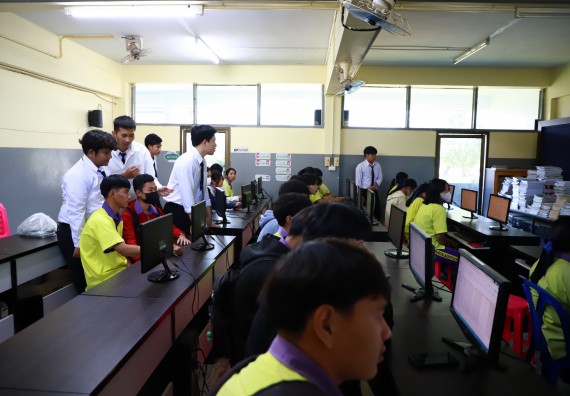 คณะวิทยาศาสตร์และเทคโนโลยี จัดค่ายวิทยาศาสตร์สัญจร ปีการศึกษา 2566  โรงเรียนทุ่งโพธิ์ทะเลพิทยา