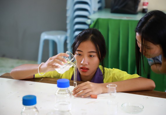 คณะวิทยาศาสตร์และเทคโนโลยี จัดค่ายวิทยาศาสตร์สัญจร ปีการศึกษา 2566  โรงเรียนทุ่งโพธิ์ทะเลพิทยา