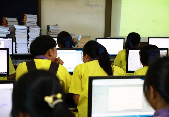 คณะวิทยาศาสตร์และเทคโนโลยี จัดค่ายวิทยาศาสตร์สัญจร ปีการศึกษา 2566  โรงเรียนทุ่งโพธิ์ทะเลพิทยา