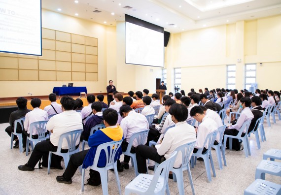 ภาพกิจกรรม  คณะวิทยาศาสตร์และเทคโนโลยี มหาวิทยาลัยราชภัฏกำแพงเพชร  จัดกิจกรรมแลกเปลี่ยนเรียนรู้ เรื่อง HOW TO เขียนอย่างไรให้ได้ทุน